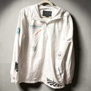 Brooklyn Cloth "Don't Look Back" Graphic Windbreaker M
Streetwear Cyberpunk